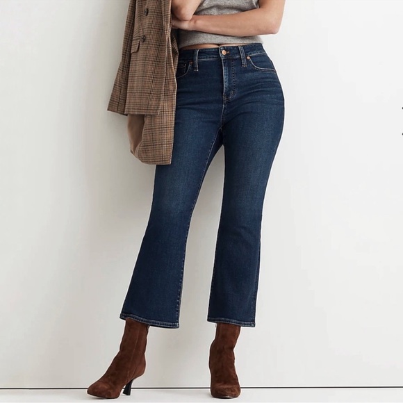 Madewell Denim - Madewell Curvy Cali Demi-Boot Jeans in Larkspur Wash: TENCEL Denim Size 31